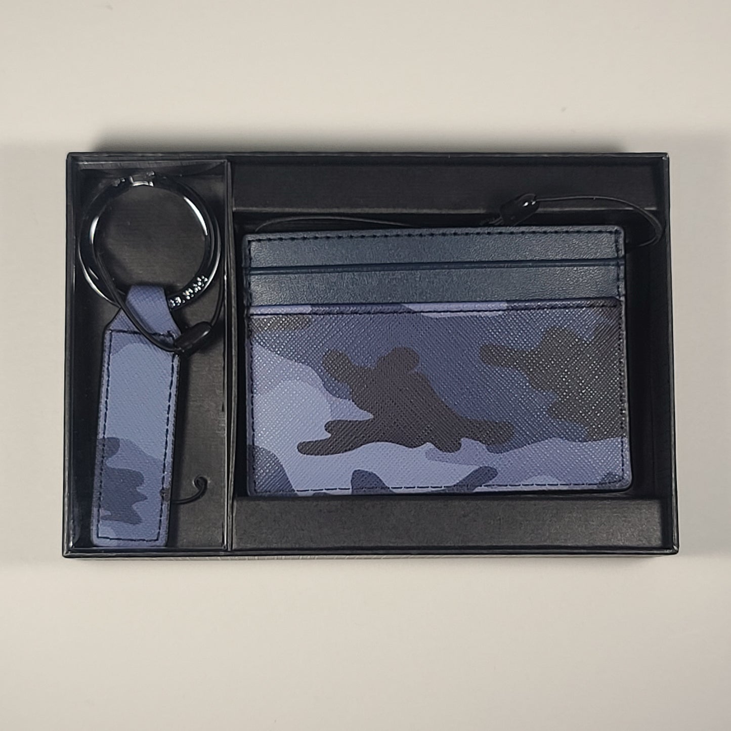 Michael Kors Men’s Admiral Blue Camouflage Credit Card Case & Key Chain 86F2SGFD1U - Wallets
