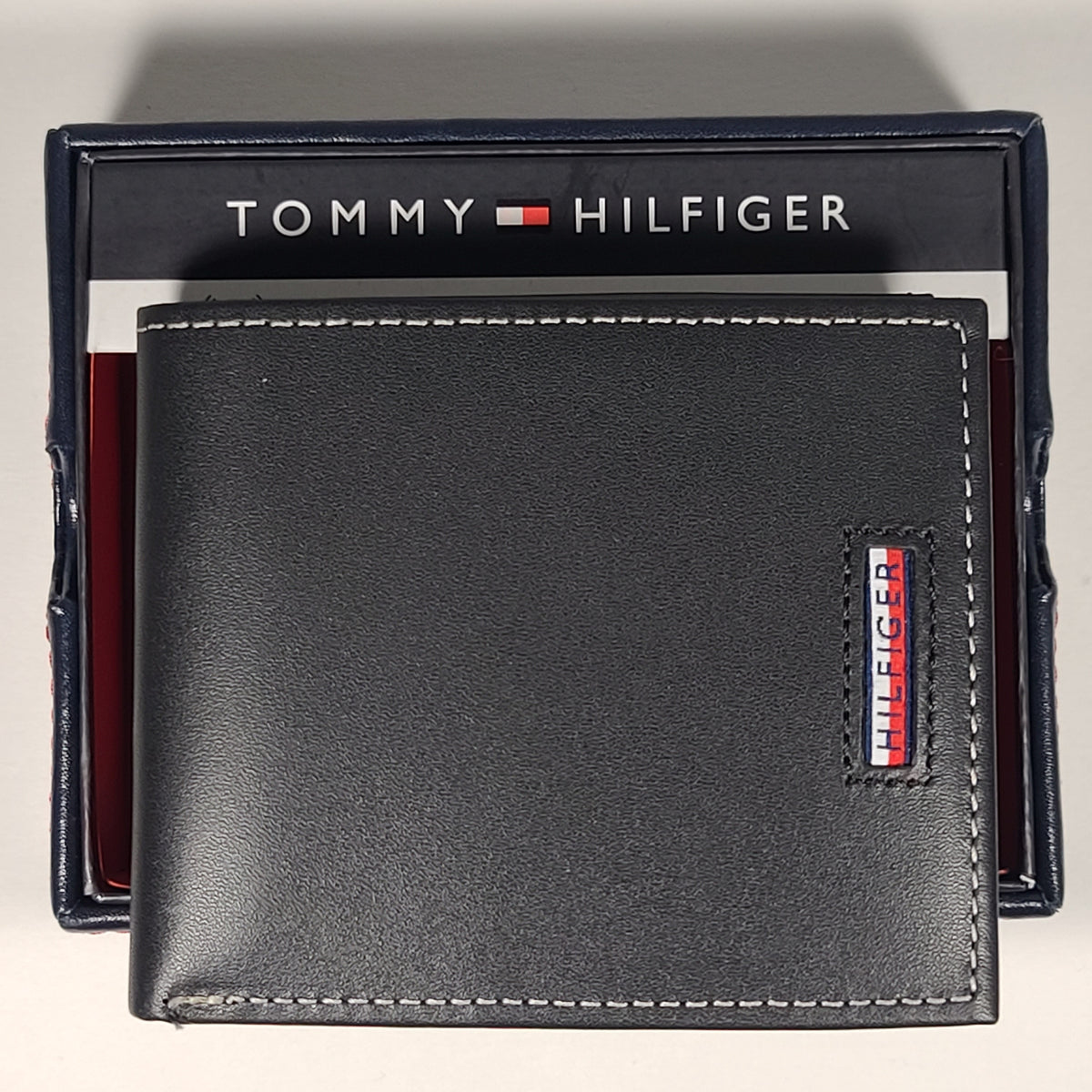Tommy Hilfiger Black Leather Men Wallet