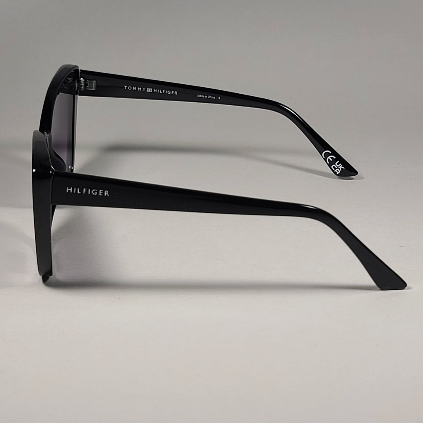 Tommy Hilfiger WP OL585 Cat Eye Sunglasses Black Gloss Frame Smoke Gray Lens - Sunglasses