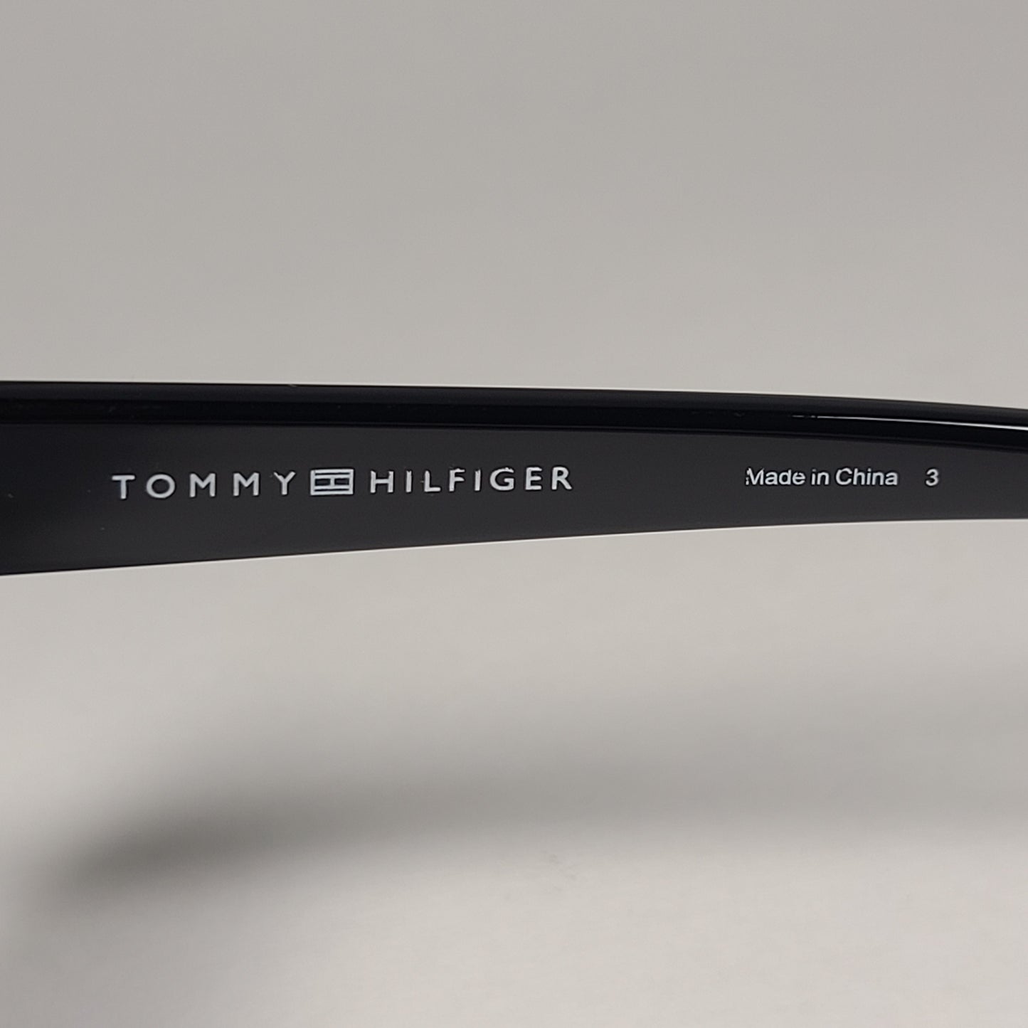 Tommy Hilfiger WP OL585 Cat Eye Sunglasses Black Gloss Frame Smoke Gray Lens - Sunglasses