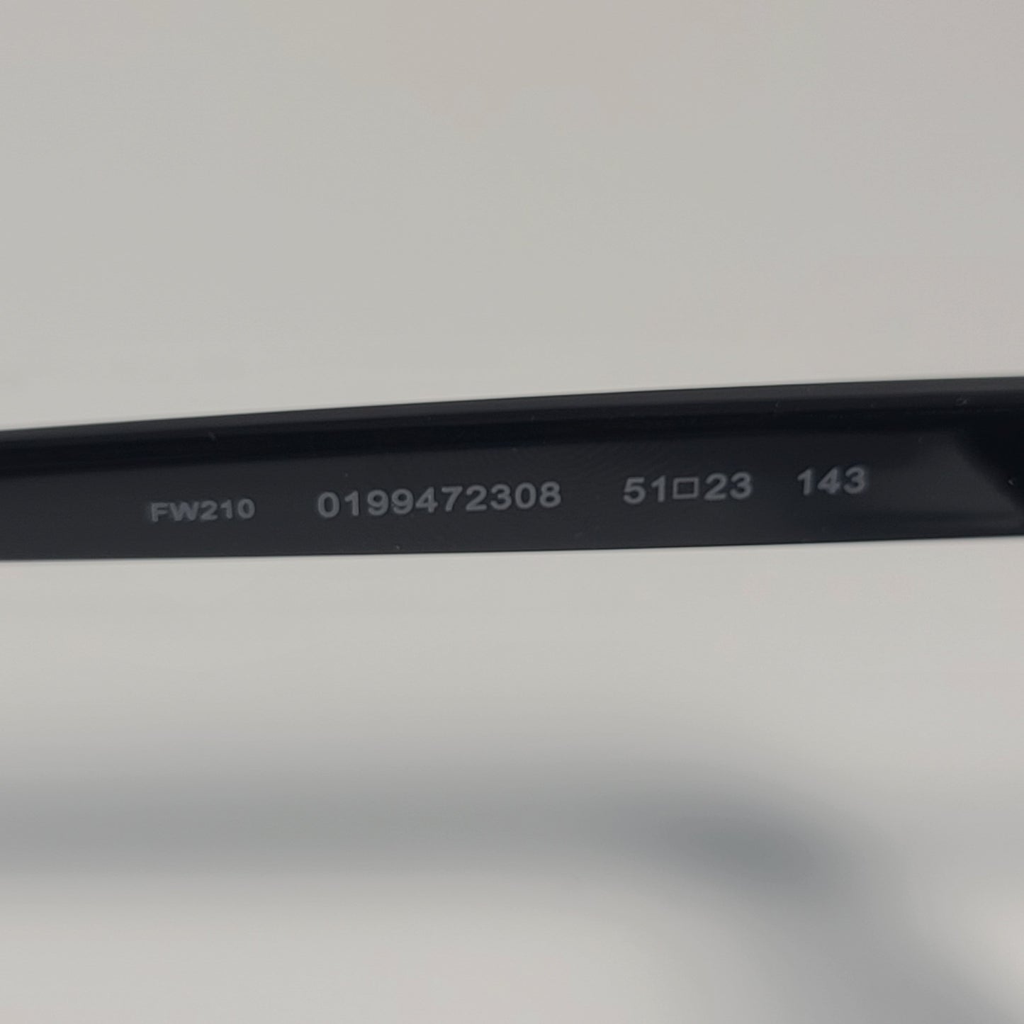 Fossil Round Brow Bar FW210 Sunglasses Shiny Black Frame Solid Gray Lens 51mm