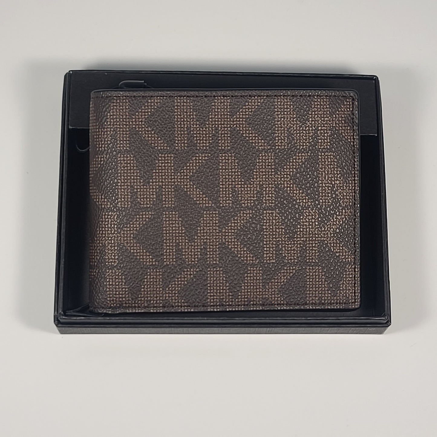 Michael Kors Men’s ’Jet Set’ Bifold Black Brown MK Canvas Slim Billfold Wallet 86F2SMNF5B - Wallets