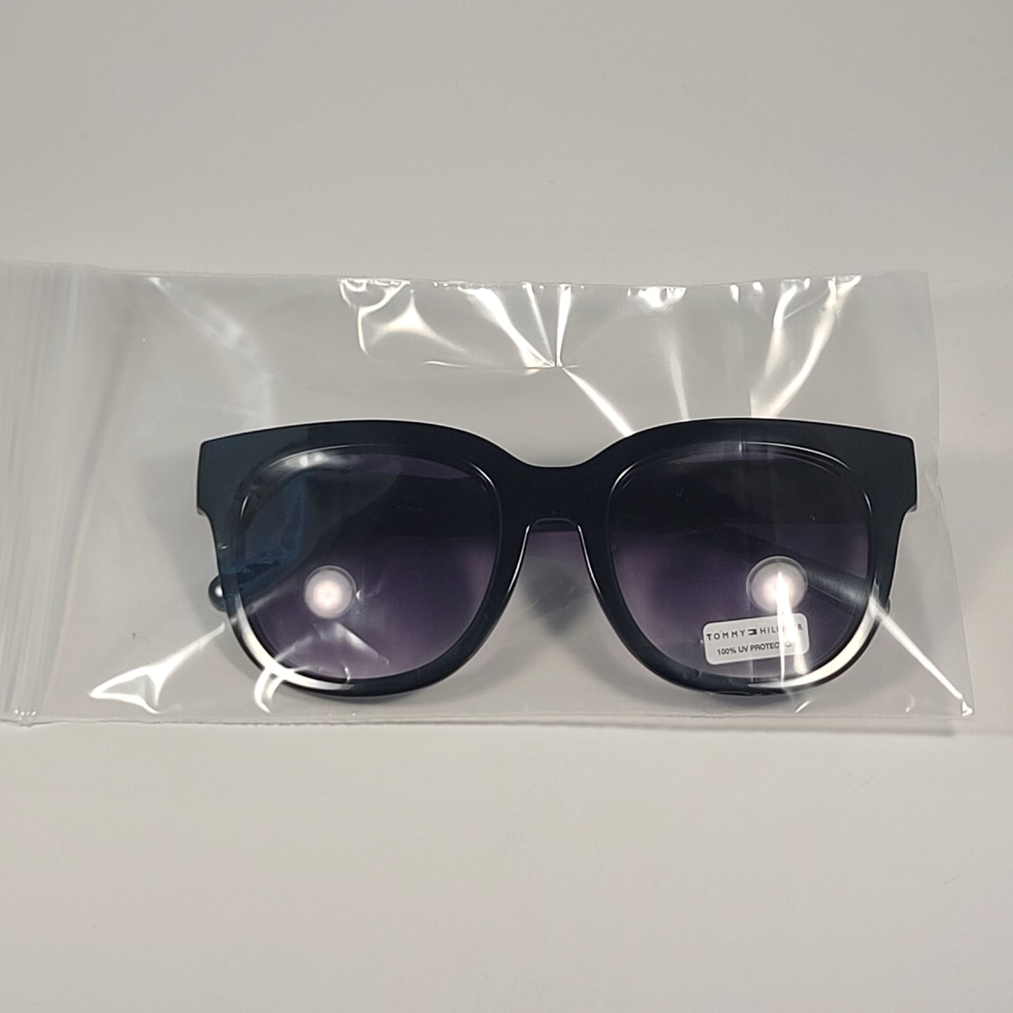 Tommy Hilfiger WP OL600 Oversize Sunglasses Black Tortoise Smoke Gradient Lens 53mm - Sunglasses