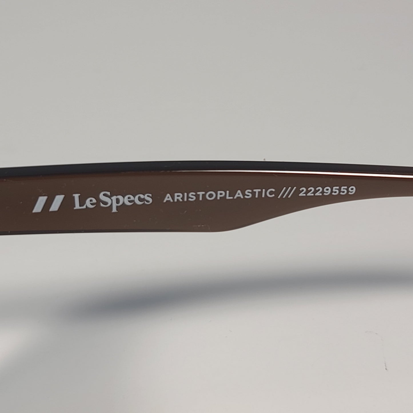 Le Specs Le Sustain Aristoplastic Shield Sunglasses Pecan Brown Frame / Green Lens LSU2229559 56mm - Sunglasses