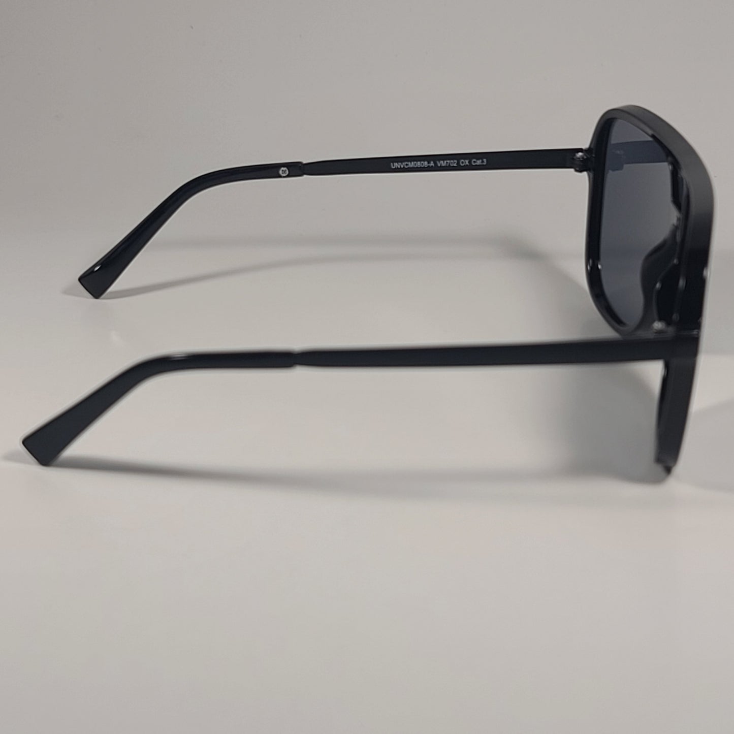 Vince Camuto VM702 OX Shield Navigator Sunglasses Black Frame Gray Tinted Lens - Sunglasses