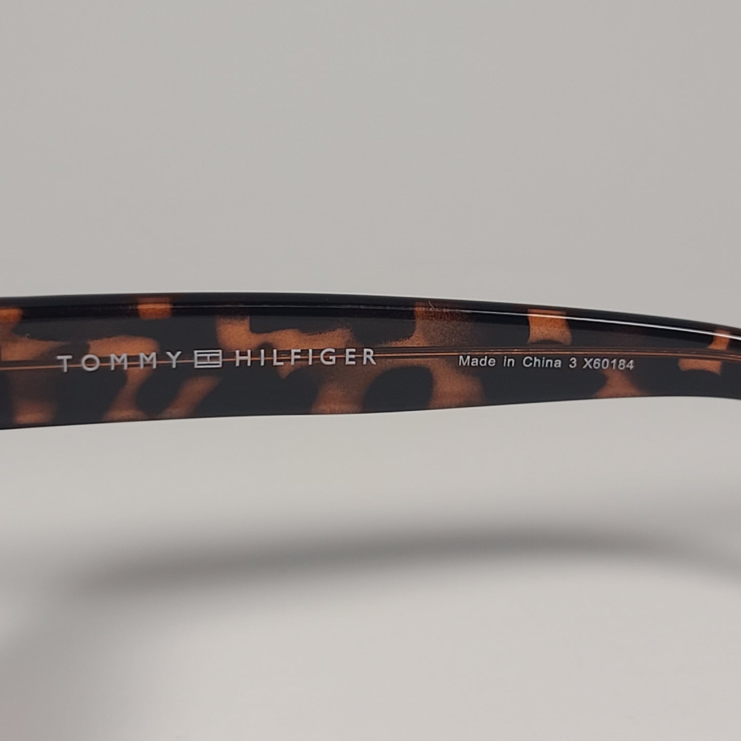 Tommy Hilfiger WP OL635 Squared Sunglasses Brown Tortoise / Brown Gradient Lens - Sunglasses