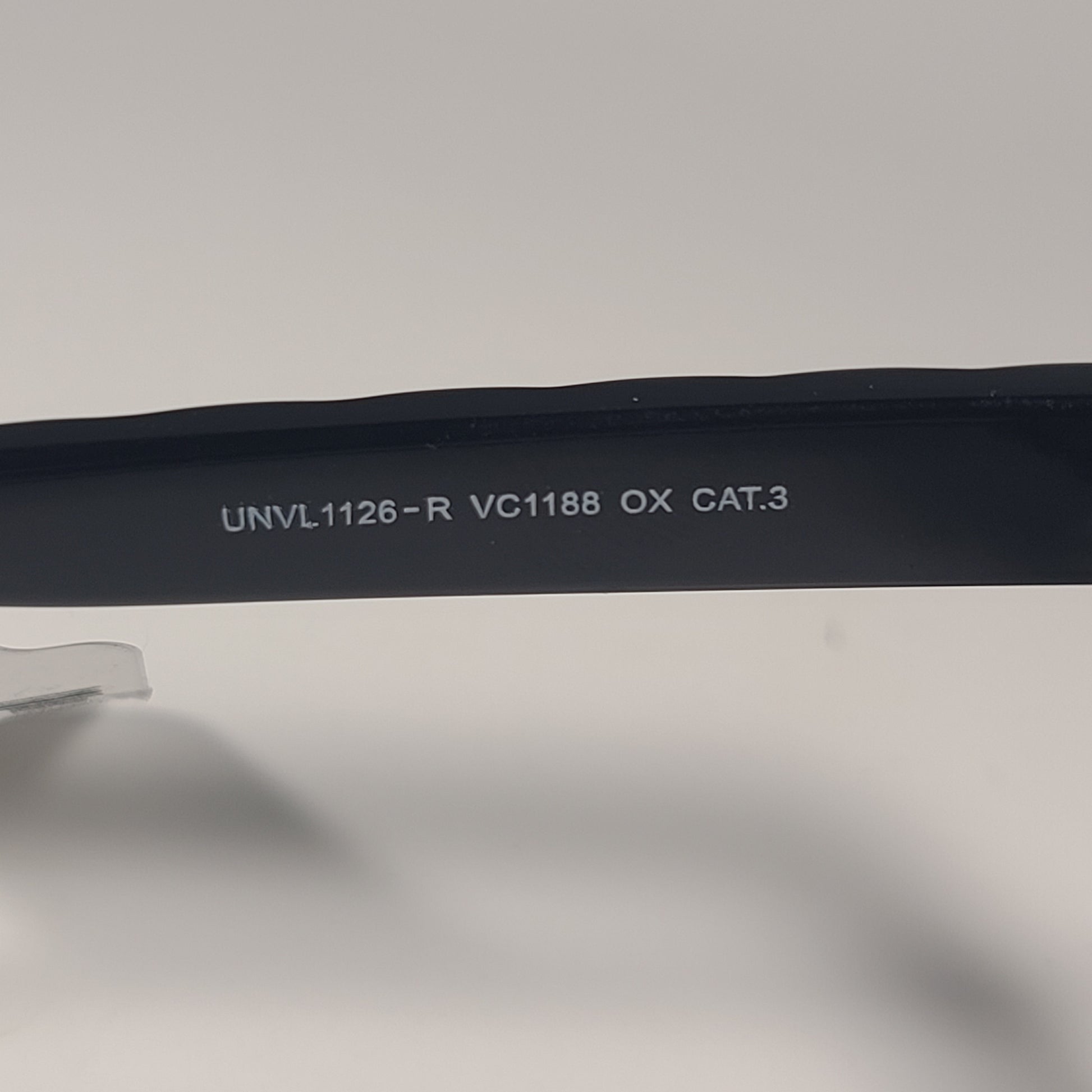 Vince Camuto VC1188 OX Cat Eye Sunglasses Shiny Black Frame Smoke Gradient Lens - Sunglasses