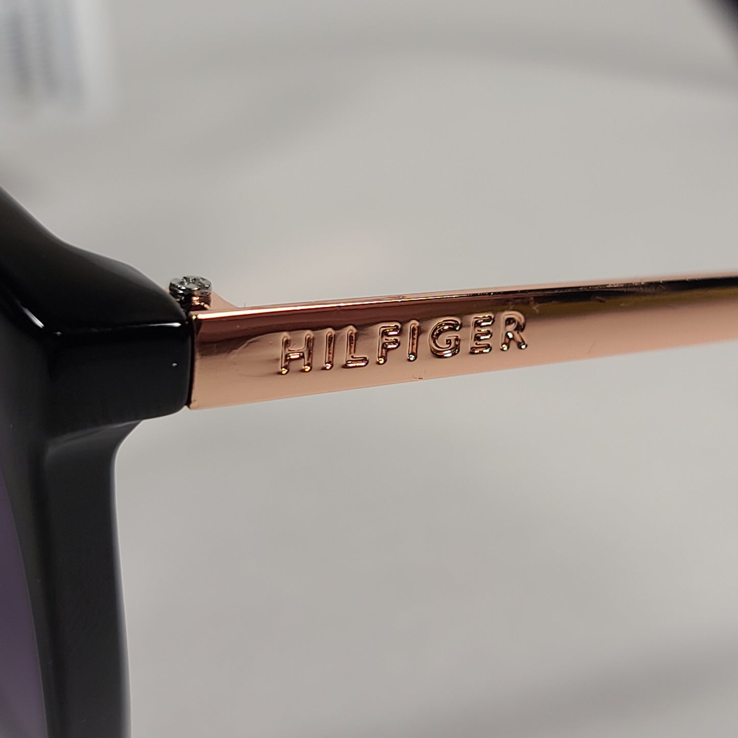 Tommy Hilfiger Tru Round Cateye Sunglasses Black Rose Gold Smoke Gradient Lens - Sunglasses