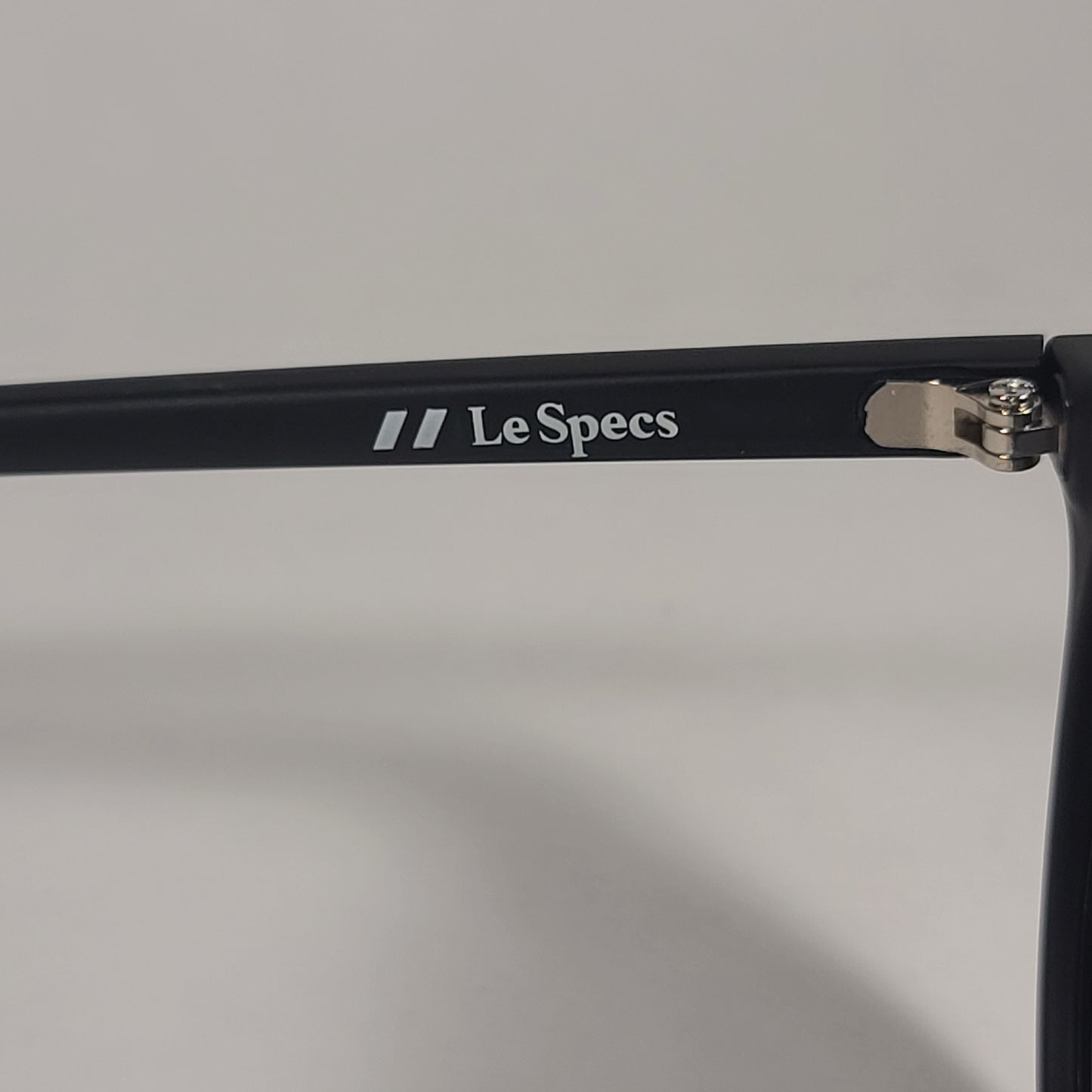 Le Specs Fire Starter Claw Round Sunglasses Matte Black Frame Gray Tinted Lens LSP1902039 - Sunglasses