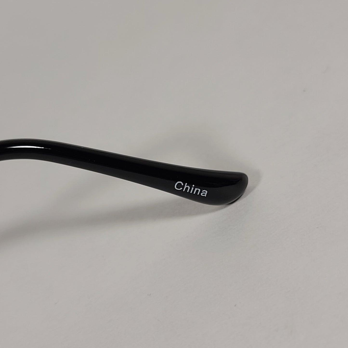 Vince Camuto Rectangle Sunglasses Black And Gunmetal Frame Gray Tinted Lens VM620 OX - Sunglasses