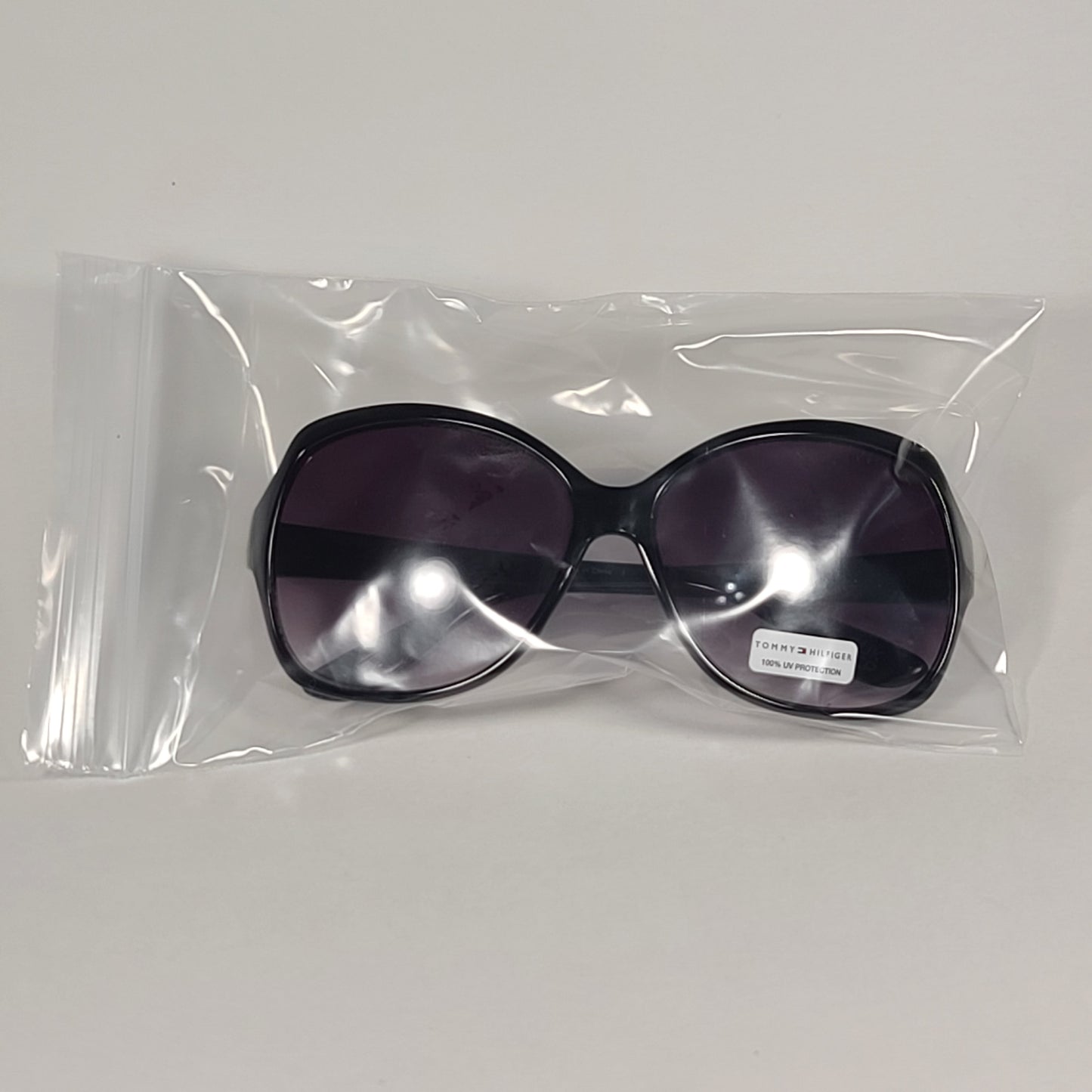 Tommy Hilfiger ’Belle’ WP OL549 Oversize Butterfly Sunglasses Shiny Black Smoke Gradient Lens - Sunglasses