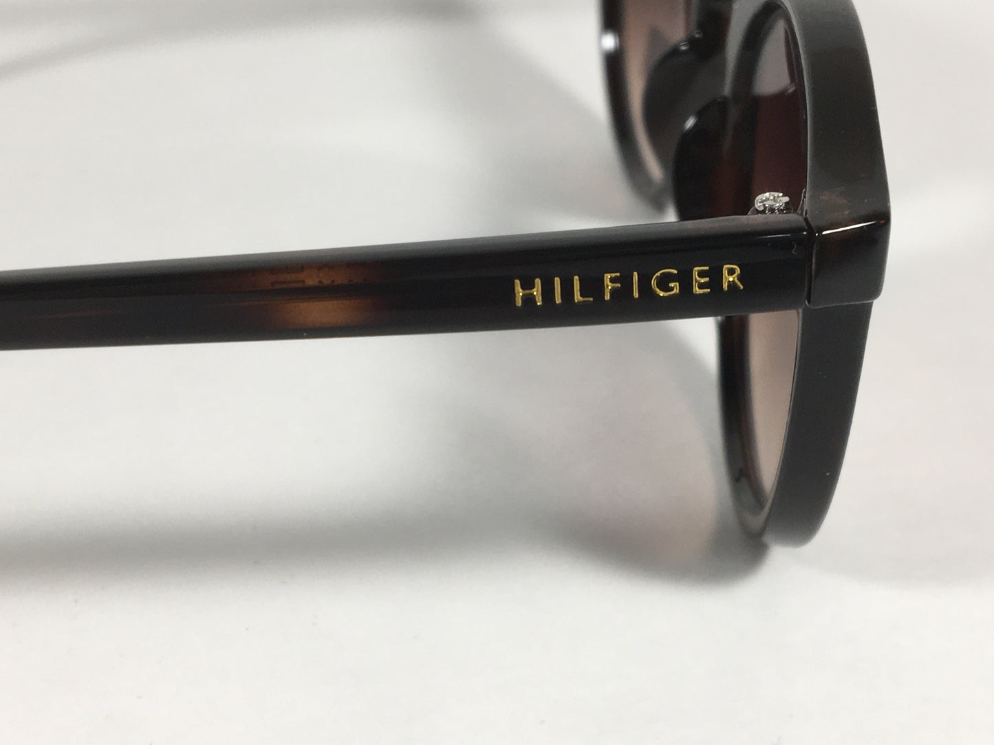 Tommy Hilfiger Stormi Round Keyhole Sunglasses Brown Tortoise Frame Brown Gradient Lens STORMI WP OL471 - Sunglasses