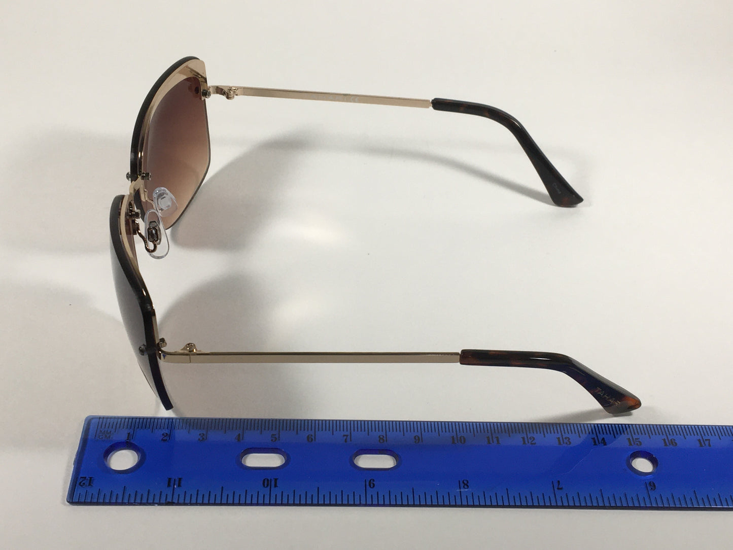 Tahari Rimless Butterfly Sunglasses Brown Tortoise And Gold Frame Brown Gradient Lens TH709 GLDTS - Sunglasses