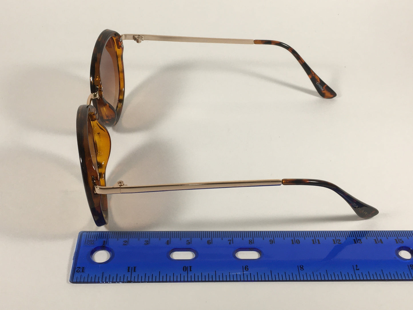 Tahari Rounded Aviator Sunglasses Brown Tortoise And Gold Frame Brown Gradient Lens TH734 TSGLD - Sunglasses