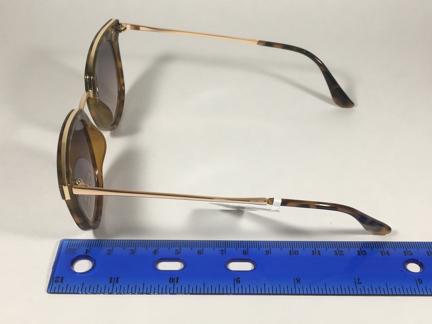 Tahari Round Sunglasses Brown Tortoise Gold Frame Gray Gradient Lens TH713 TS - Sunglasses