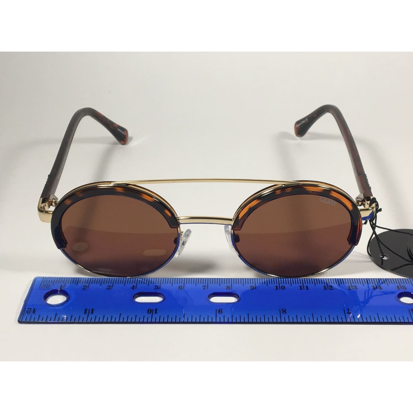Quay Australia QW000365 TORT/BRN Come Around Round Brown Bar Sunglasses Tortoise Gold Frame Brown Lens - Sunglasses