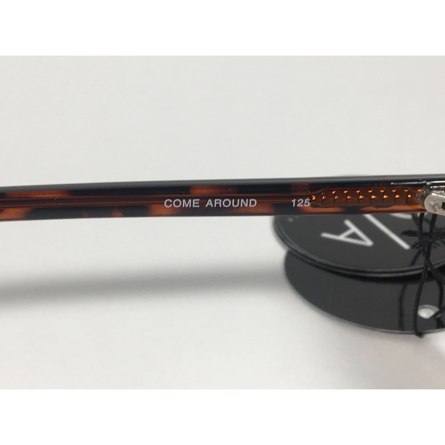 Quay Australia QW000365 TORT/BRN Come Around Round Brown Bar Sunglasses Tortoise Gold Frame Brown Lens - Sunglasses