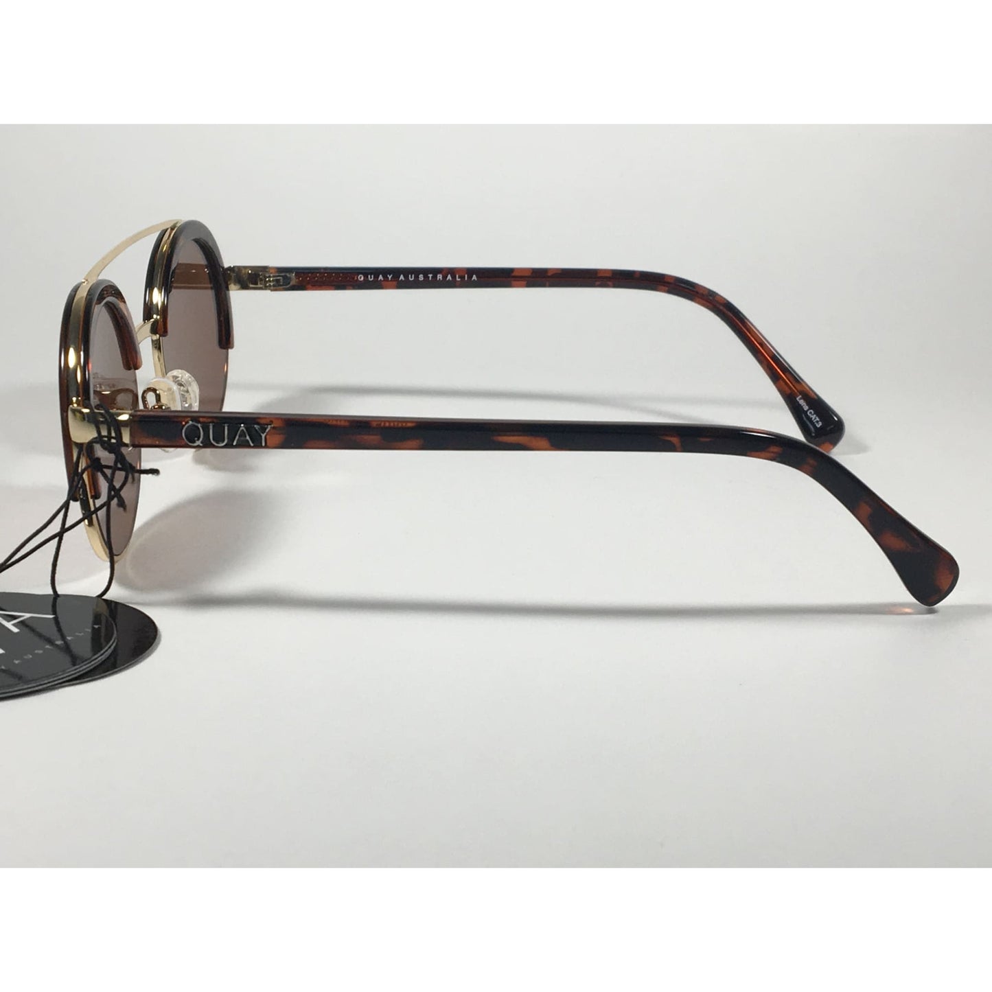 Quay Australia QW000365 TORT/BRN Come Around Round Brown Bar Sunglasses Tortoise Gold Frame Brown Lens - Sunglasses