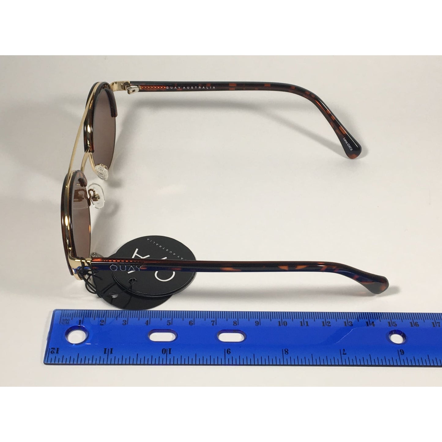 Quay Australia QW000365 TORT/BRN Come Around Round Brown Bar Sunglasses Tortoise Gold Frame Brown Lens - Sunglasses