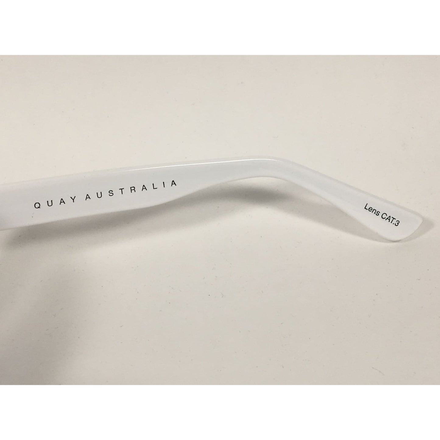 Quay Frivolous Oval Sunglasses White Plastic Frame Smoke Gray Lens QW000293 WHT/SMK - Sunglasses