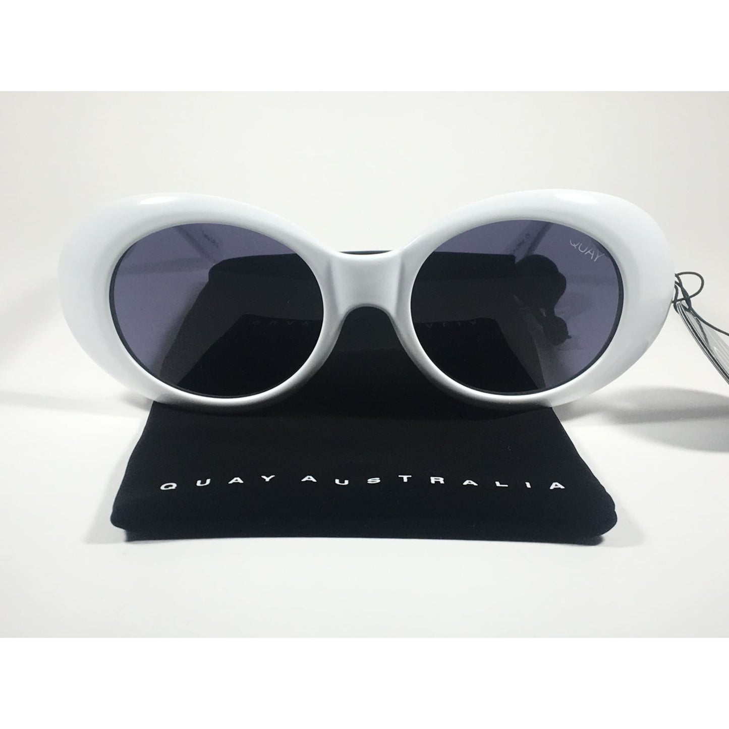 Quay Frivolous Oval Sunglasses White Plastic Frame Smoke Gray Lens QW000293 WHT/SMK - Sunglasses