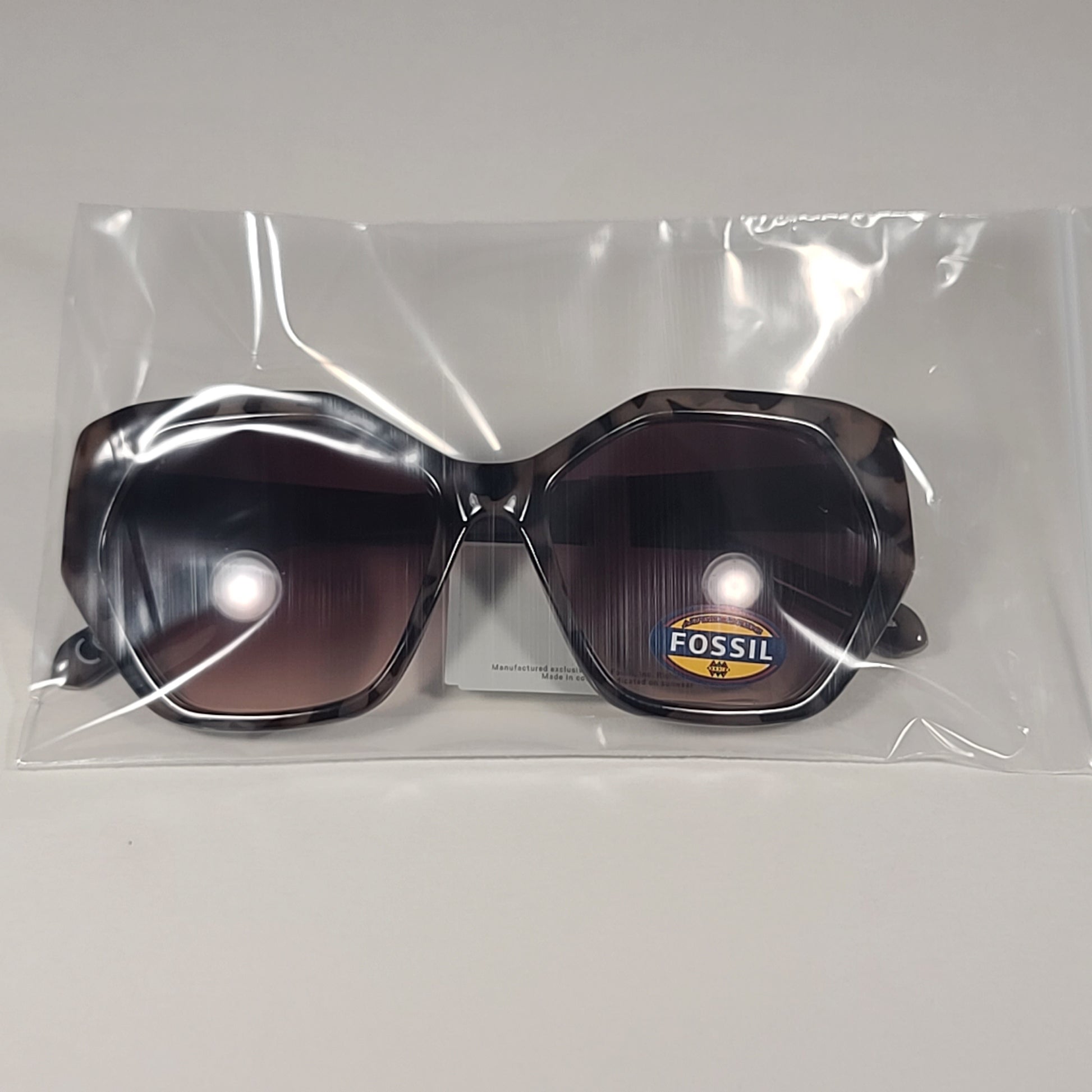 Fossil FW191 Geometric Sunglasses Light Tortoise Frame / Brown Gradient Lens - Sunglasses