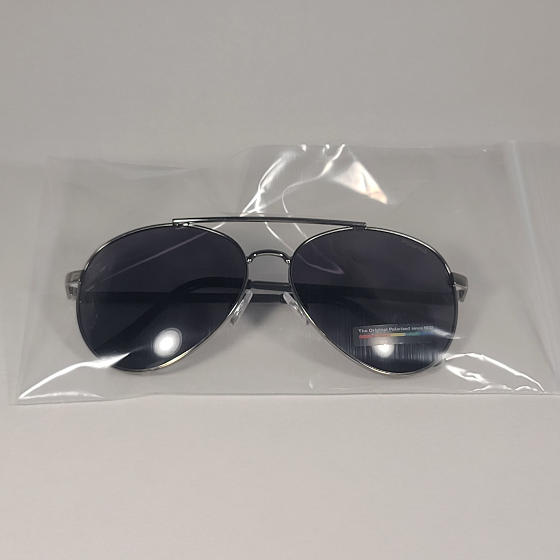 Polaroid POL 01 Polarized Aviator Pilot Sunglasses Gunmetal Frame Gray Tinted Lens - Sunglasses