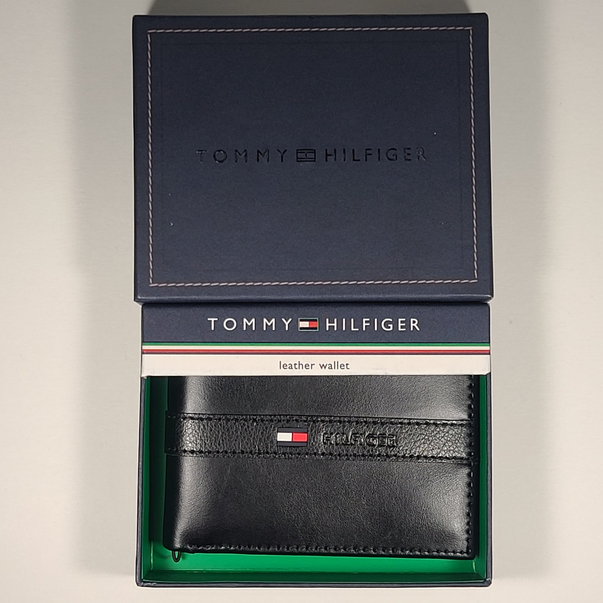 Tommy Hilfiger Mens Bifold Black Leather Ranger Wallet 31TL22X062 - Wallets