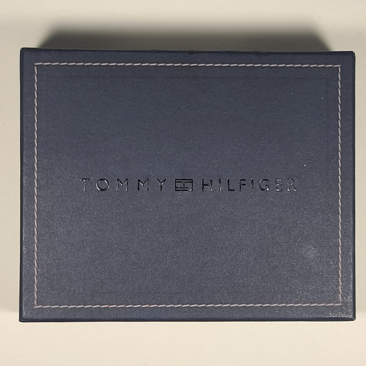 Tommy Hilfiger Men’s Bifold Brown Leather Ranger Wallet 31TL22X062 - Wallets