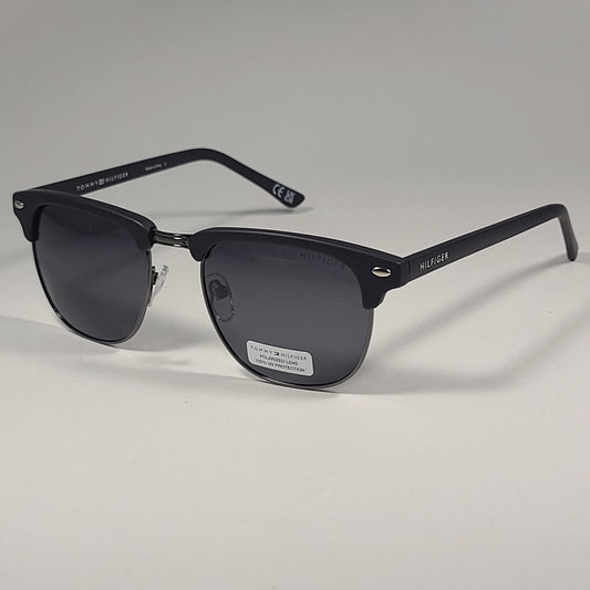 Tommy Hilfiger ’Buckley’ Polarized MM OU468P Square Club Sunglasses Matte Black - Sunglasses