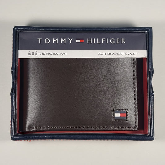 Tommy Hilfiger Men’s Bifold Brown Leather RFID Wallet & Valet 31HP220033 - Wallets