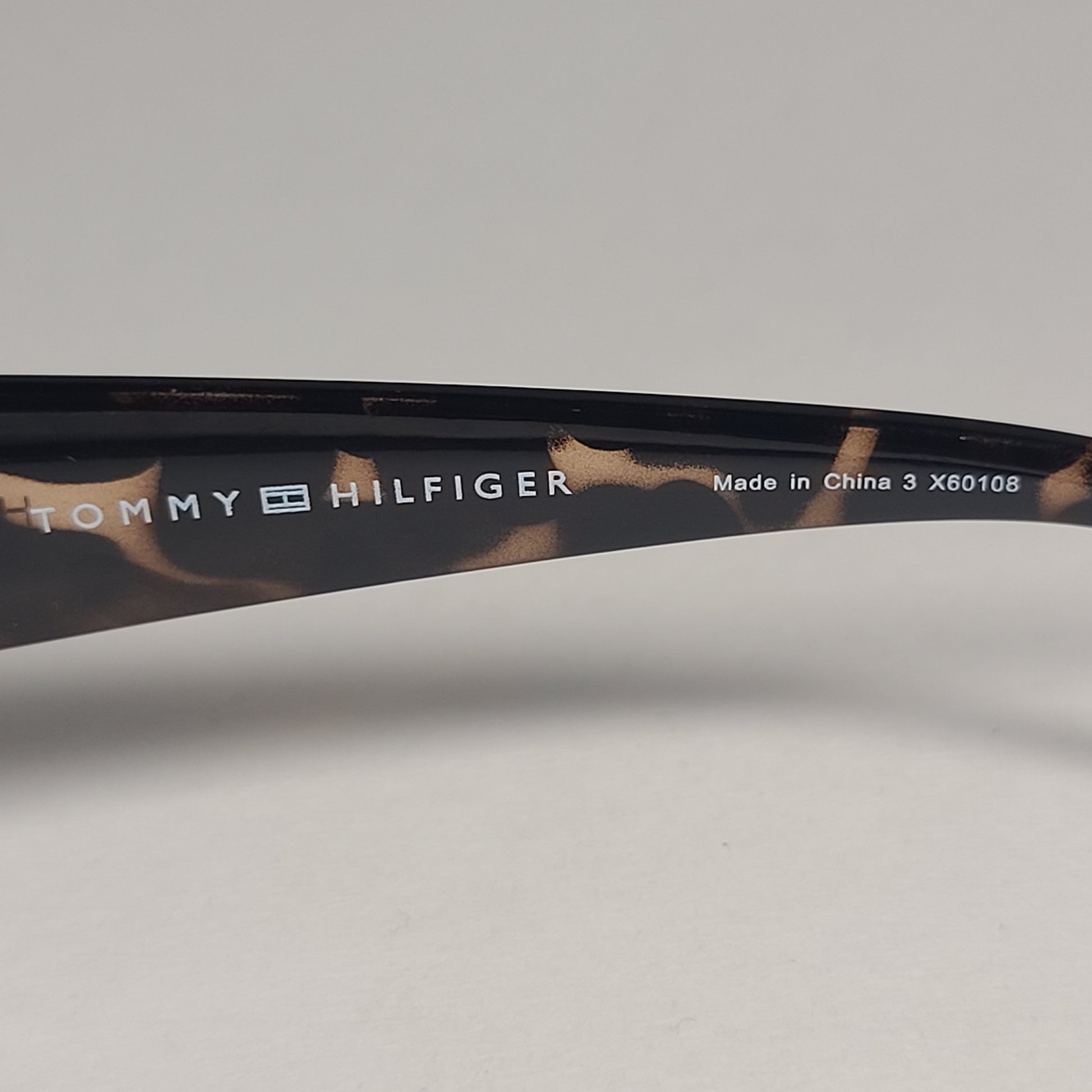 Tommy Hilfiger WP OL591 Oval Sunglasses Brown Tortoise Frame Brown Gradient Lens - Sunglasses