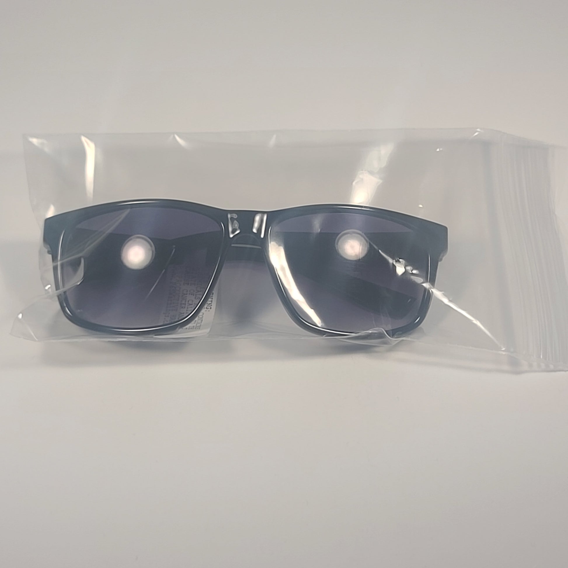 Timberland Men’s TB7256 01B Rectangular Sunglasses Shiny Black Gray Gradient Lens 59mm - Sunglasses