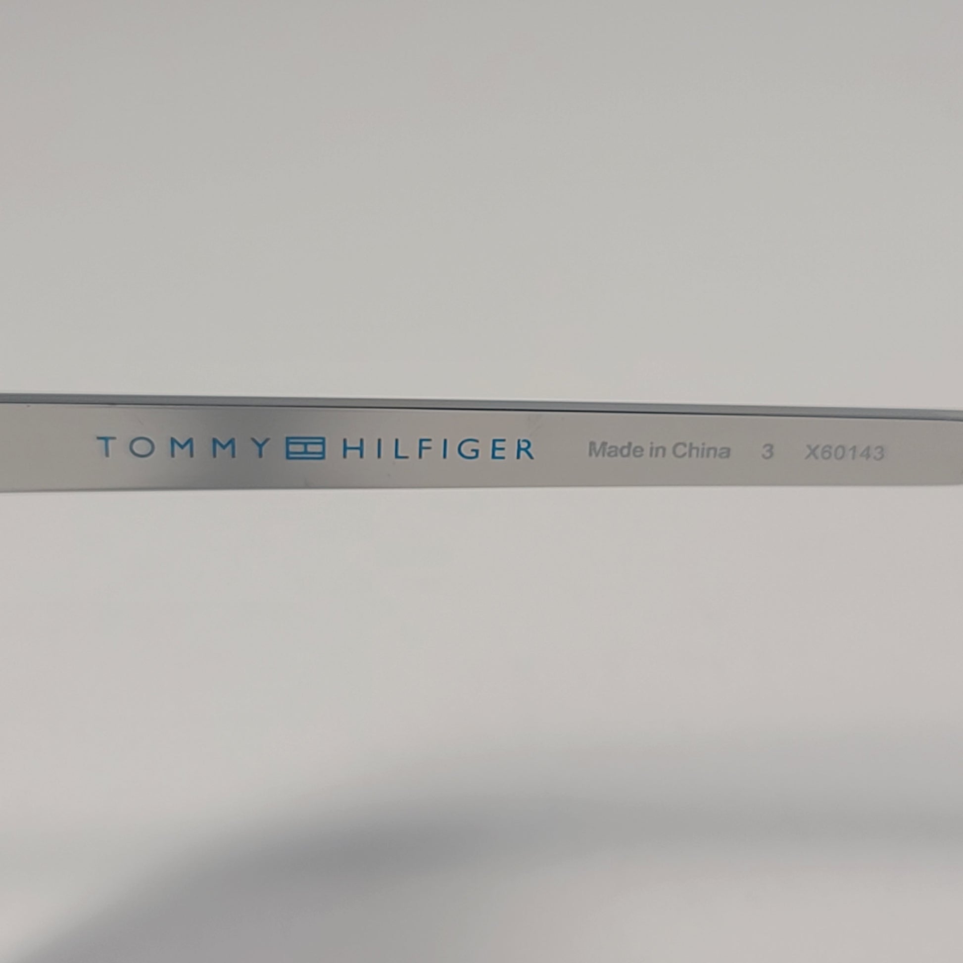 Tommy Hilfiger WM OL608 Oversized Sunglasses Black Silver & Smoke Gradient Lens - Sunglasses