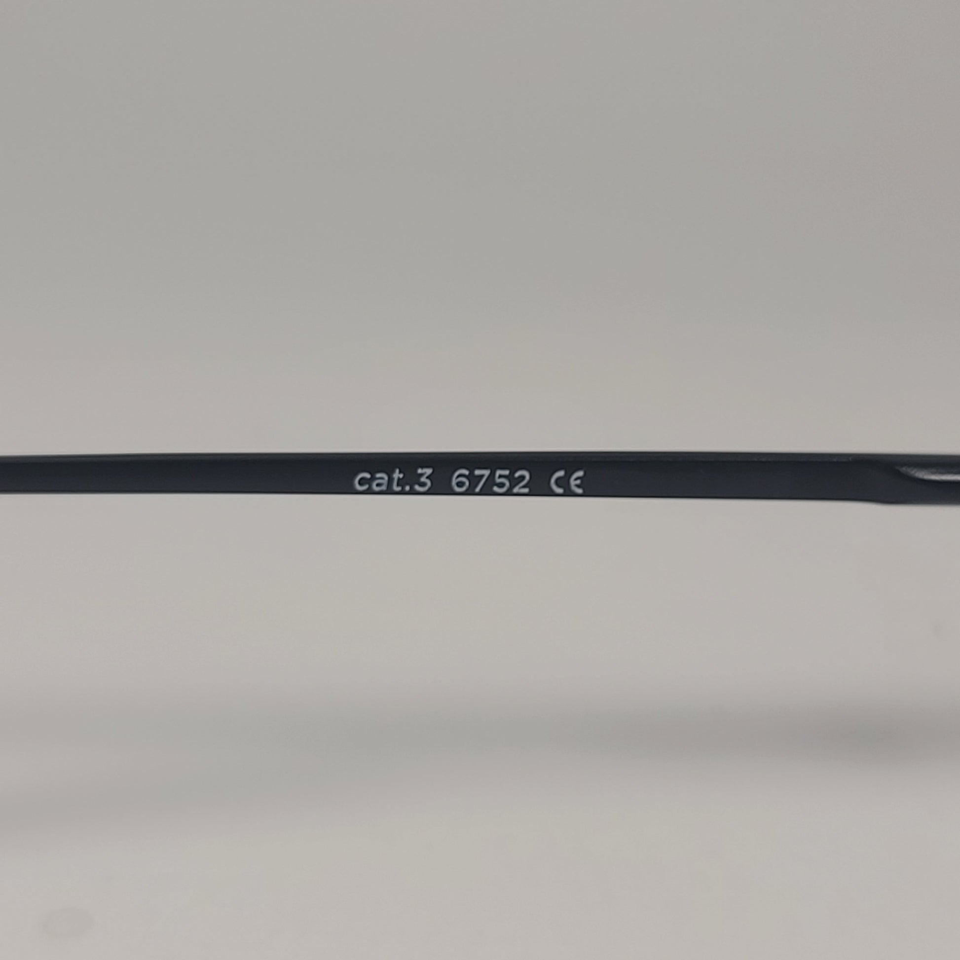 City Shades 6752 Pilot Sunglasses Matte Black Frame Smoke Gray Gradient Lens - Sunglasses