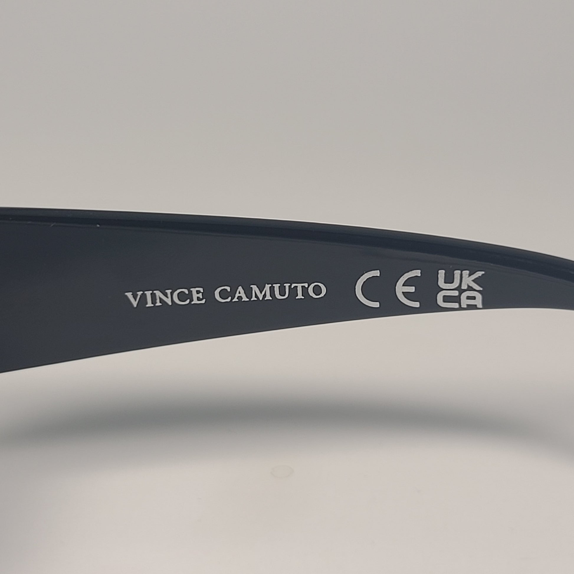 Vince Camuto VC1197 OX Vented Oval Sunglasses Black Frame Smoke Gradient Lens - Sunglasses