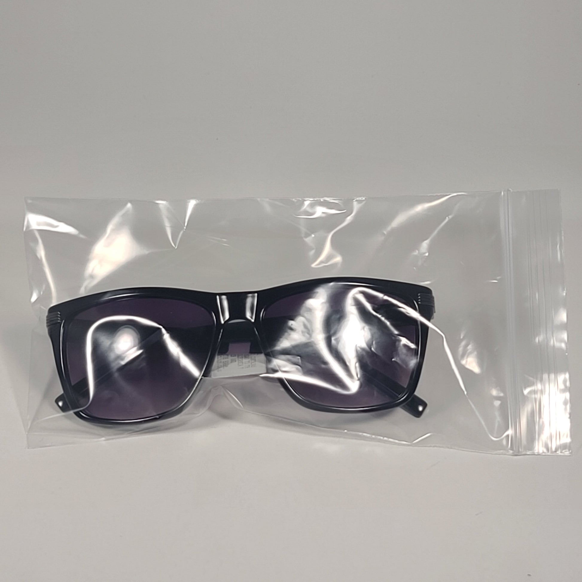 Guess GF0241 01B Square Sunglasses Black Frame Smoke Gradient Lens 57mm - Sunglasses