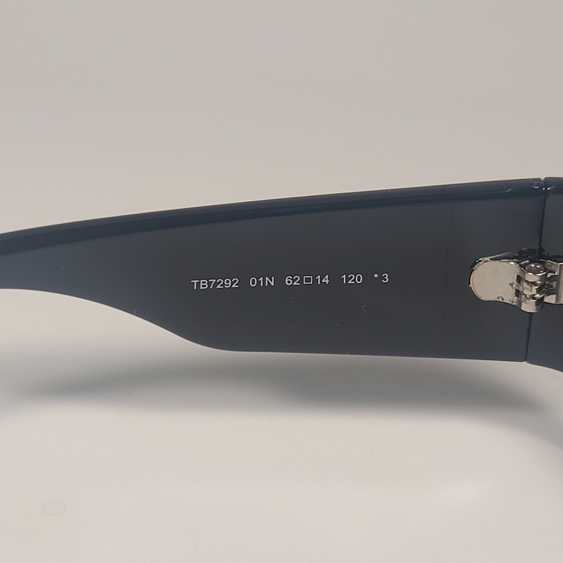 Timberland TB7292 01N Sport Wrap Sunglasses Shiny Black Frame Green Lens 62mm - Sunglasses