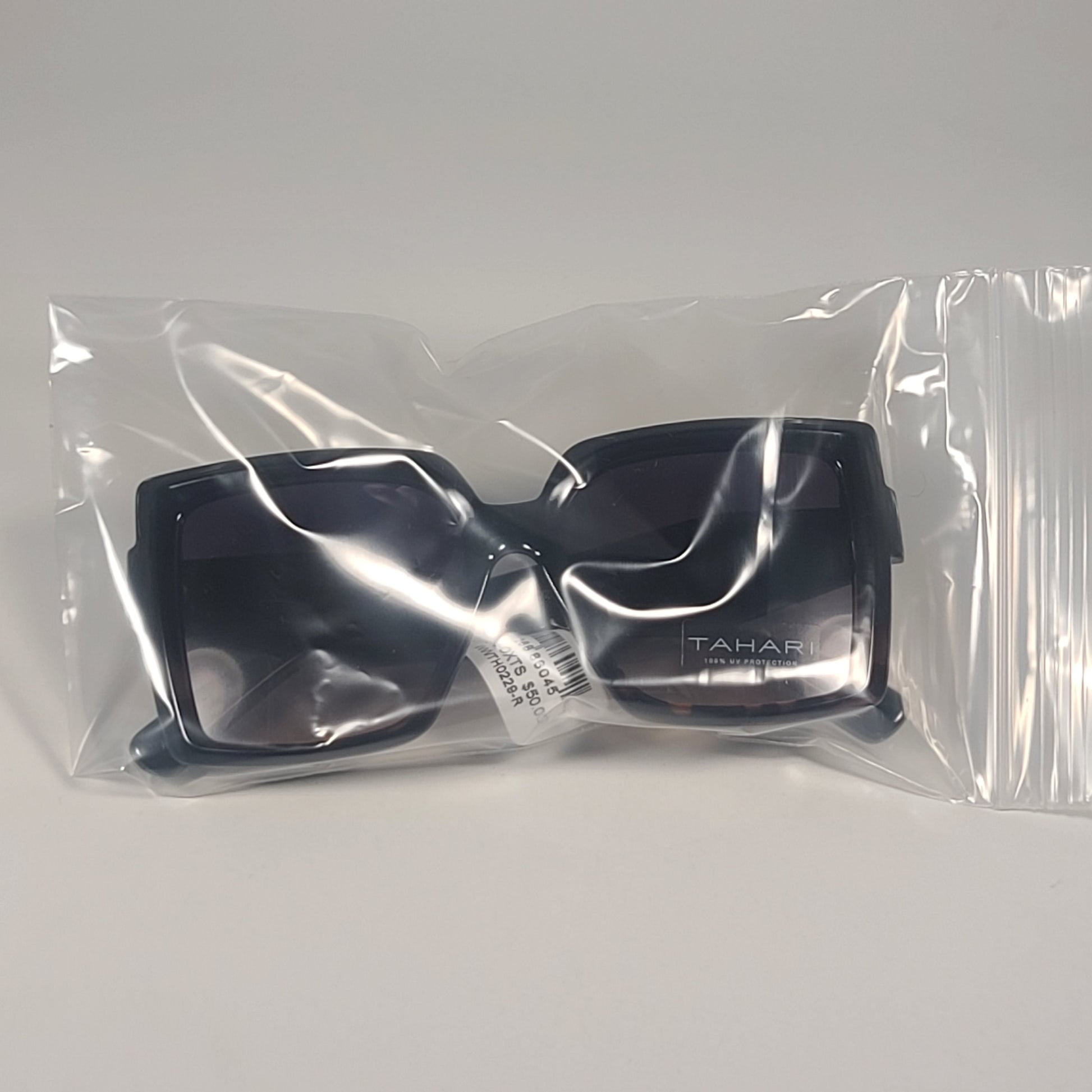 Tahari TH916 OXTS Oversize Butterfly Sunglasses Black Brown Tortoise Gradient - Sunglasses
