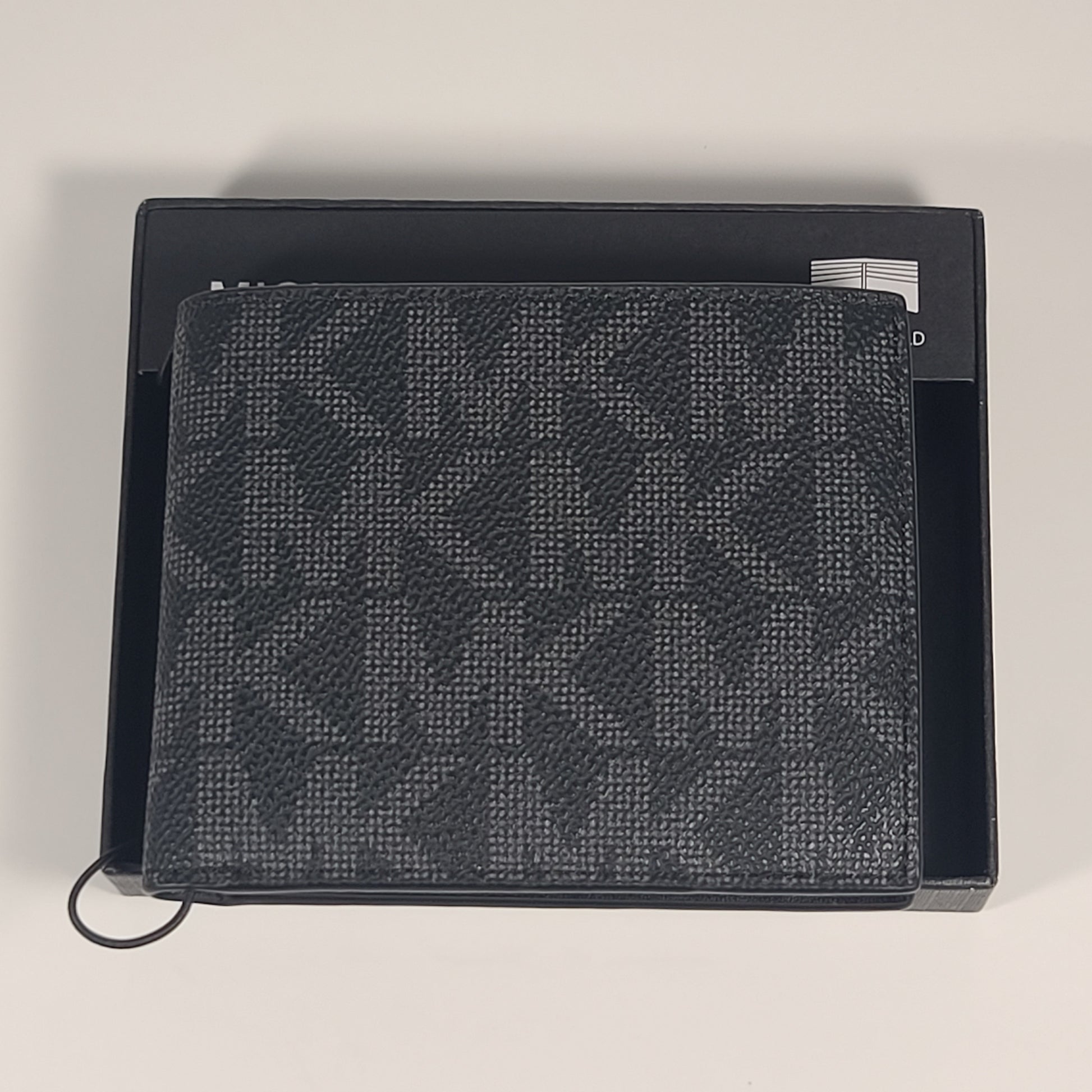 Michael Kors Men’s ’Jet Set’ Bifold Black Noir MK Canvas Slim Wallet 86F5SMNF5B - Wallets