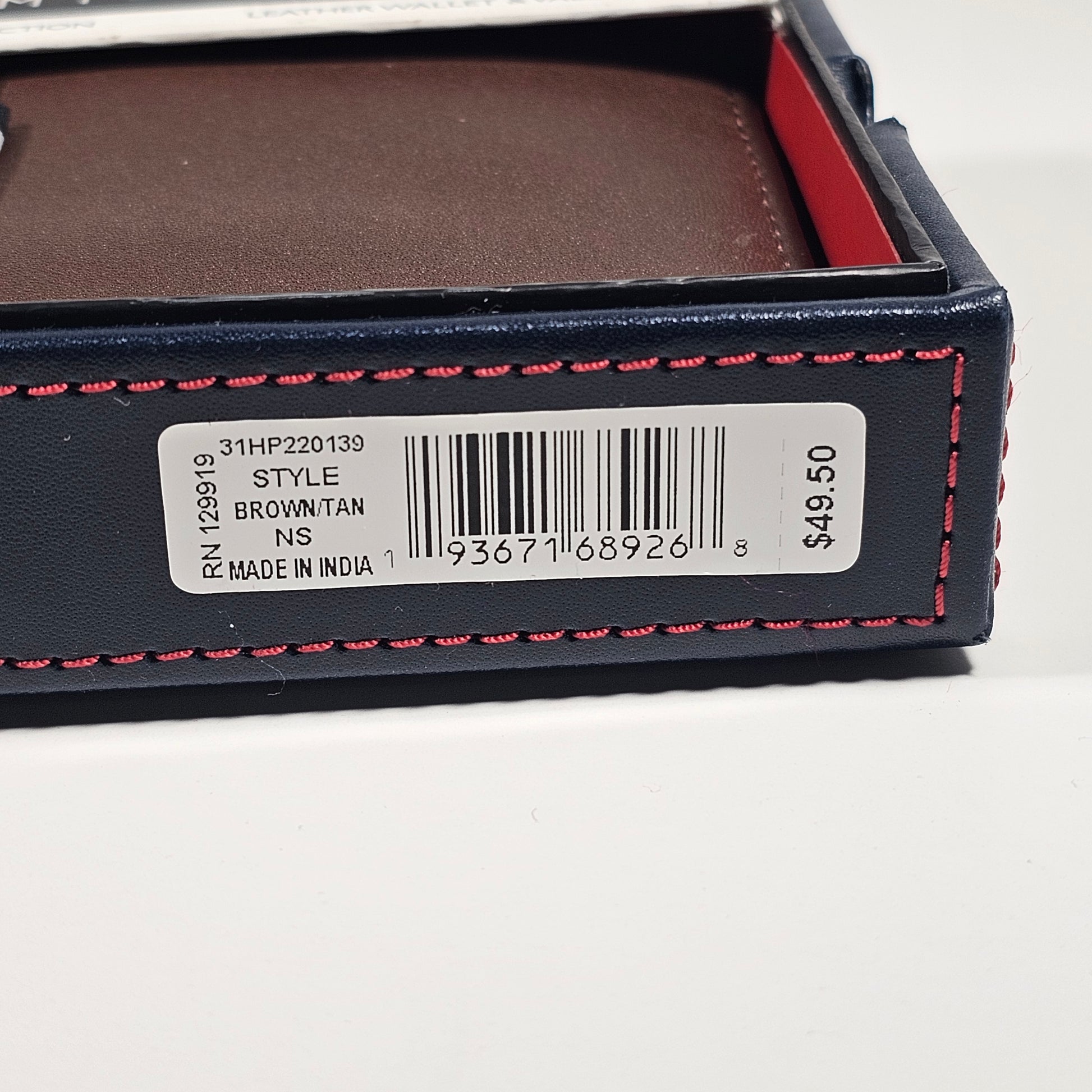 Tommy Hilfiger Men’s Bifold Brown Tan Genuine Leather RFID Wallet 31HP220139 - Wallets