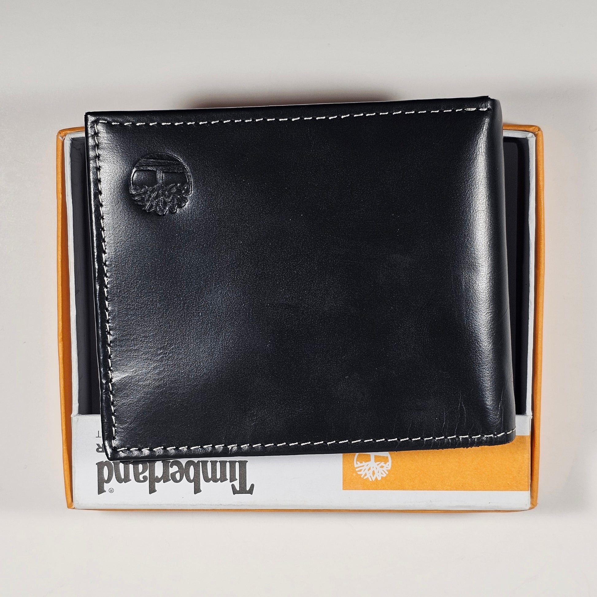 Timberland Men’s Bifold Black Stitched Genuine Leather Passcase Wallet D01387/08 - Wallets