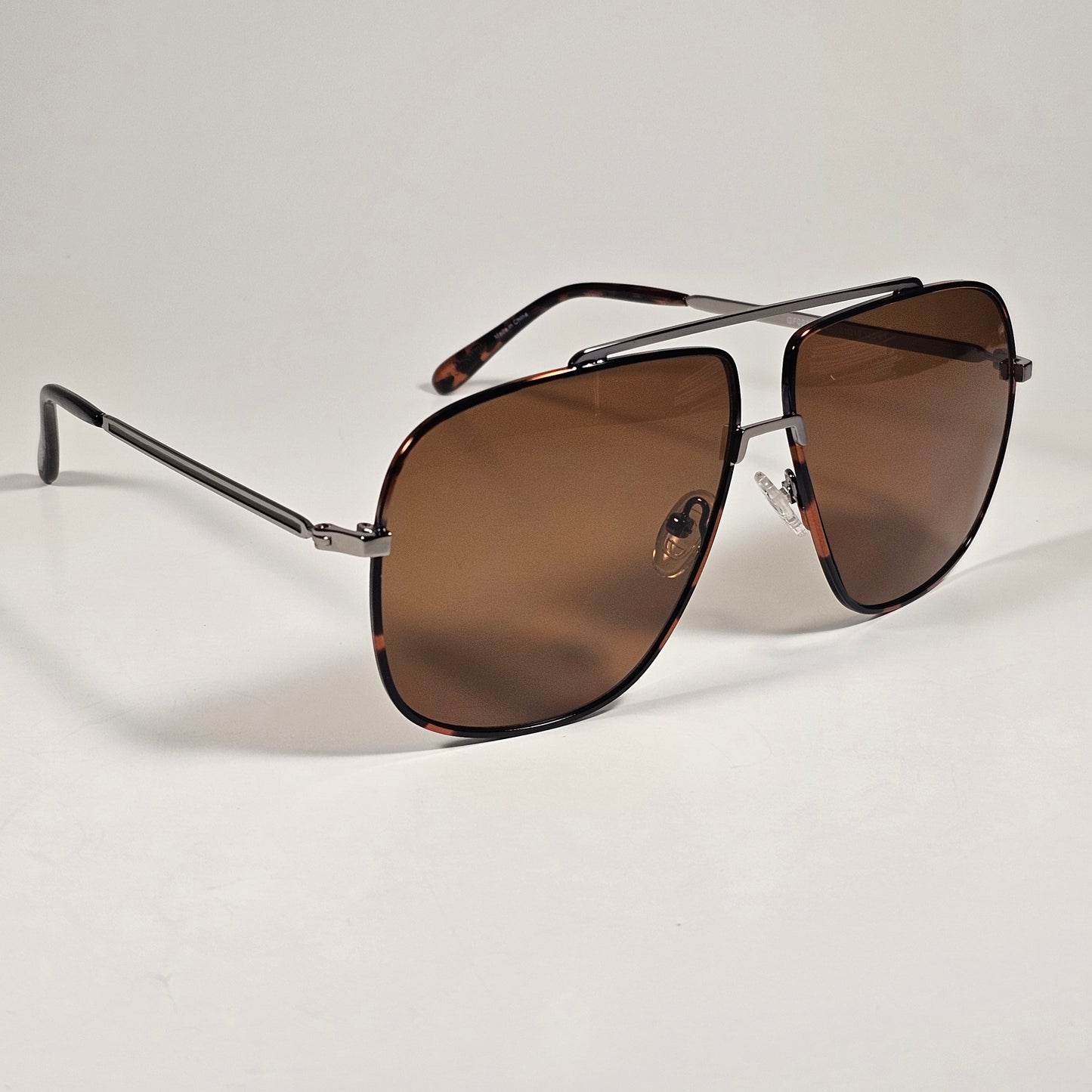 Guess GF0239 14E Pilot Sunglasses Gunmetal Gray Ruthenium Frame Brown Lens 61mm - Sunglasses