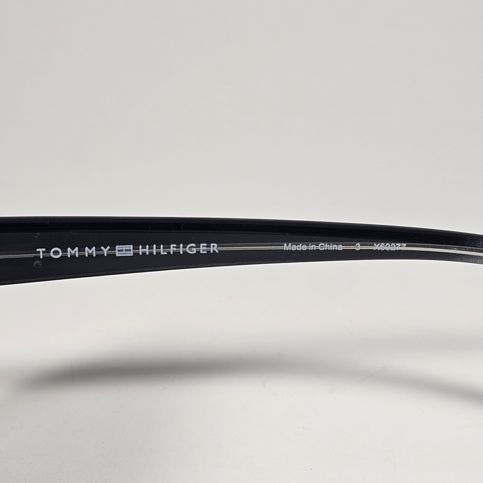 Tommy Hilfiger WP OL664 Oversize Oval Sunglasses Black Crystal Smoke Gradient Lens - Sunglasses