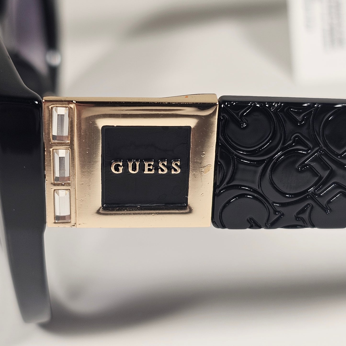 Guess GO00050 01B Cat Eye Sunglasses Shiny Black Frame Smoke Gradient Lens 52mm
