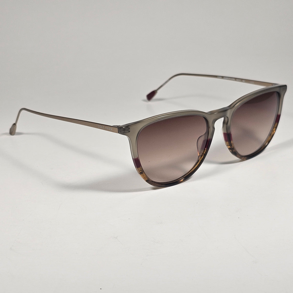 Cole Haan CH3001 200 Key Hole Ti-Flex Sunglasses Brown Horn Brown Gradient