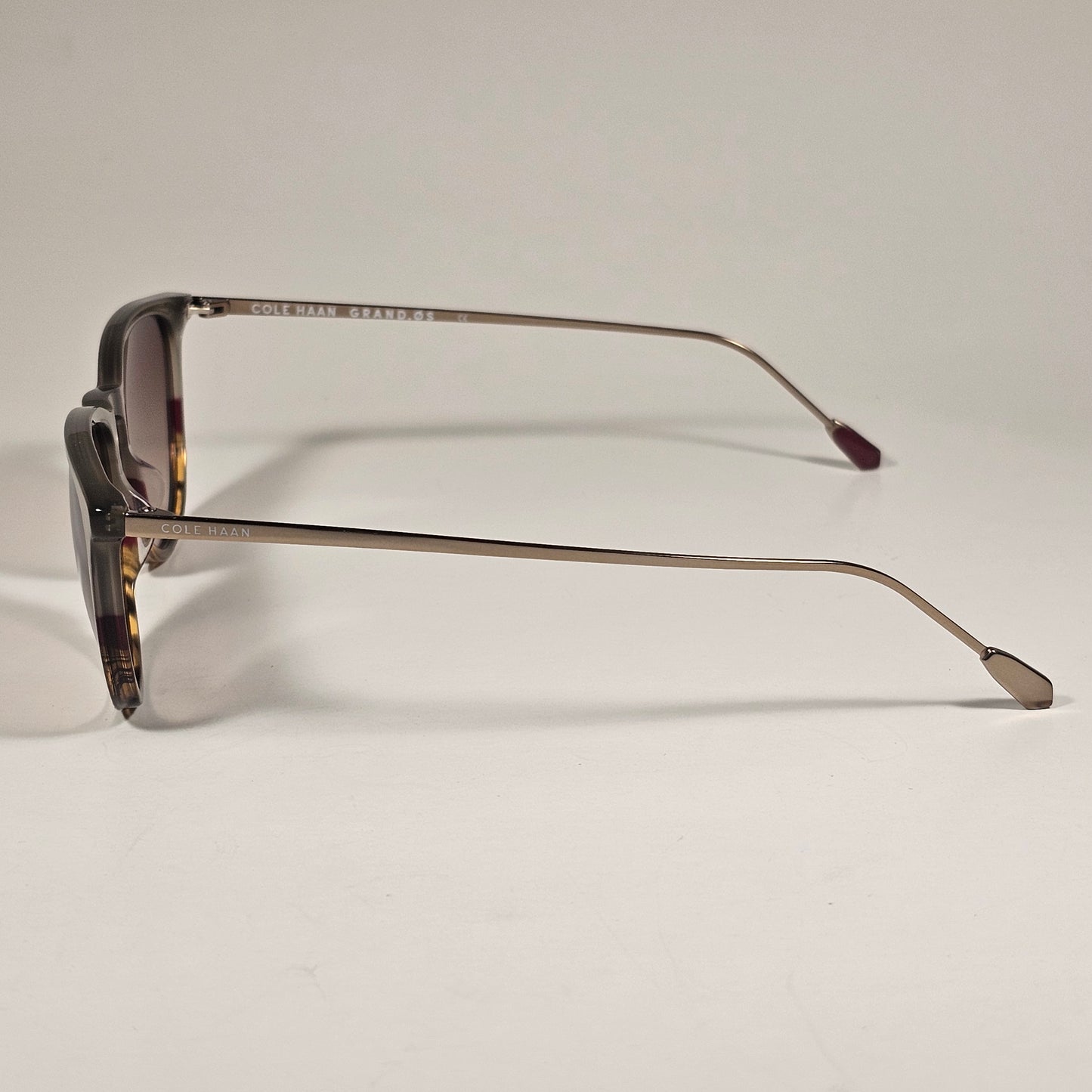 Cole Haan CH3001 200 Key Hole Ti-Flex Sunglasses Brown Horn Brown Gradient