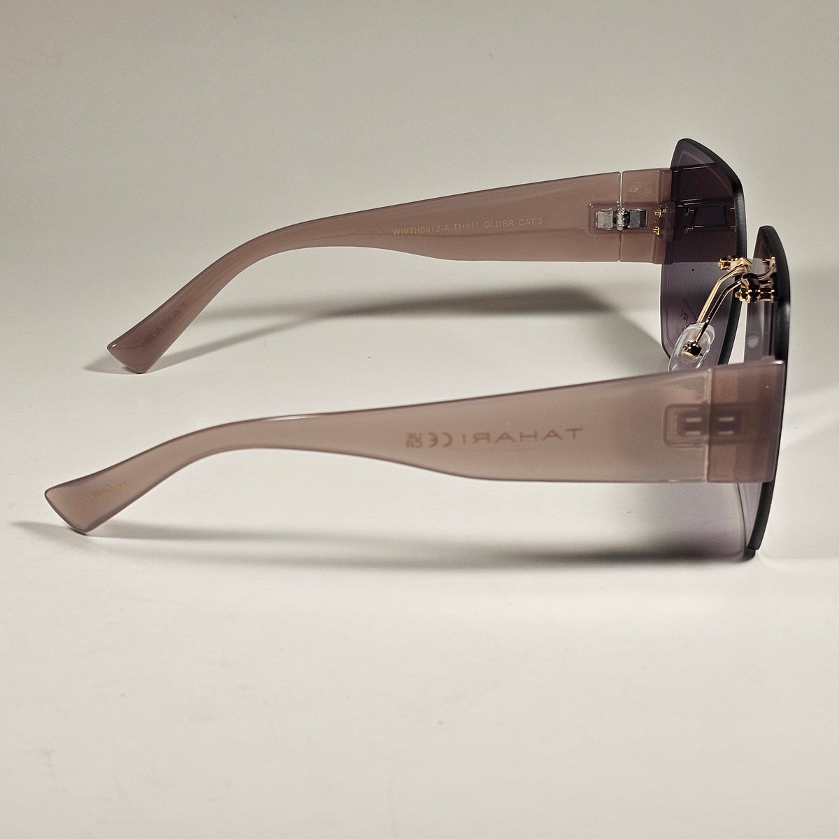 Tahari Rimless Geometric Sunglasses Nude Frame Smoke Gradient Lens TH941 GLDBR