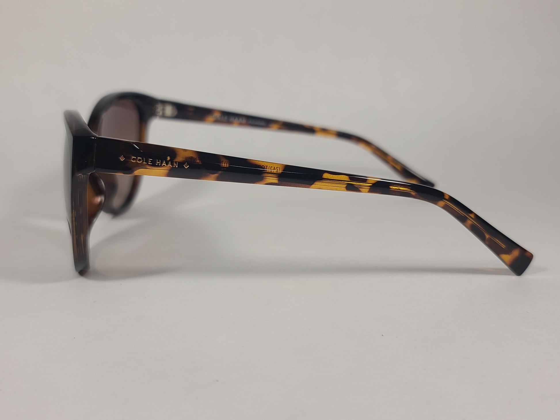 Cole Haan Cat Eye Polarized Sunglasses Brown Tortoise Frame Brown Gradient Lens CH7046 243 TORTOISE/BROWN GRADIENT - Sunglasses