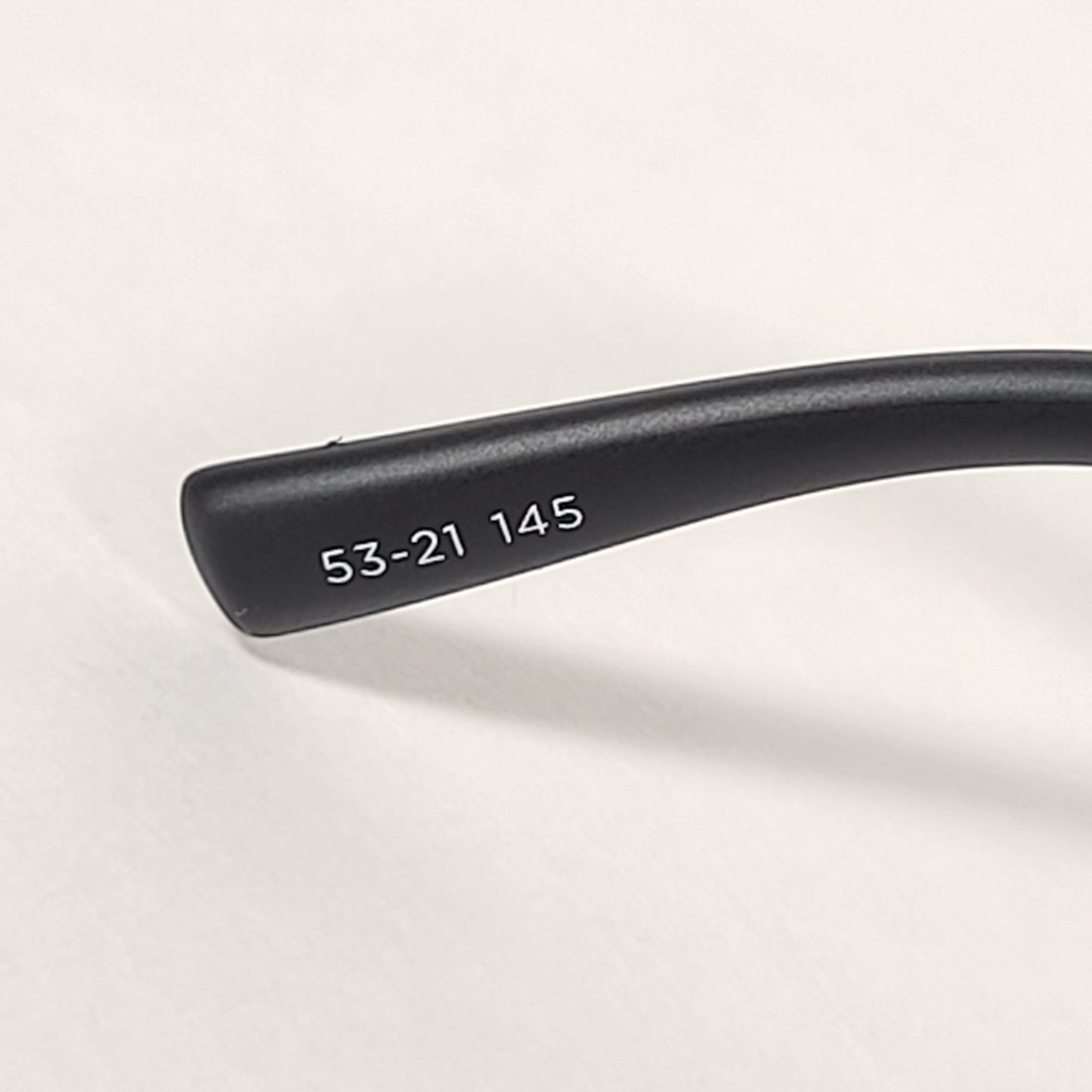 Le Specs Rebeller Rounded Keyhole Sunglasses Matte Black Frame Gray Mono Lens LSP1902085 MATTE BLACK - Sunglasses